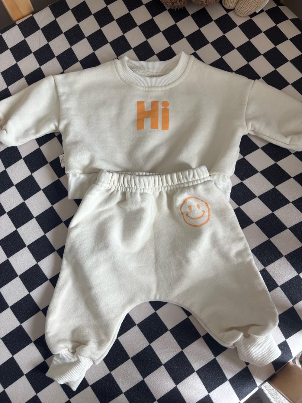 Wyld Bub Baby sweater and jogger set